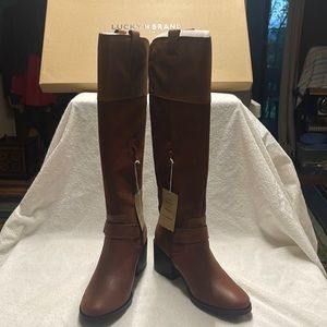 Tall zip boots. NIB Smoke free home. No tears